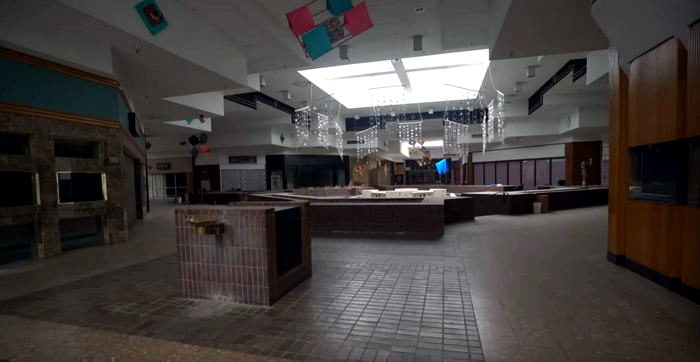 Hampton Towne Centre (Hampton Square Mall) - 2017 Screen Cap From Dan Bell On Youtube (newer photo)